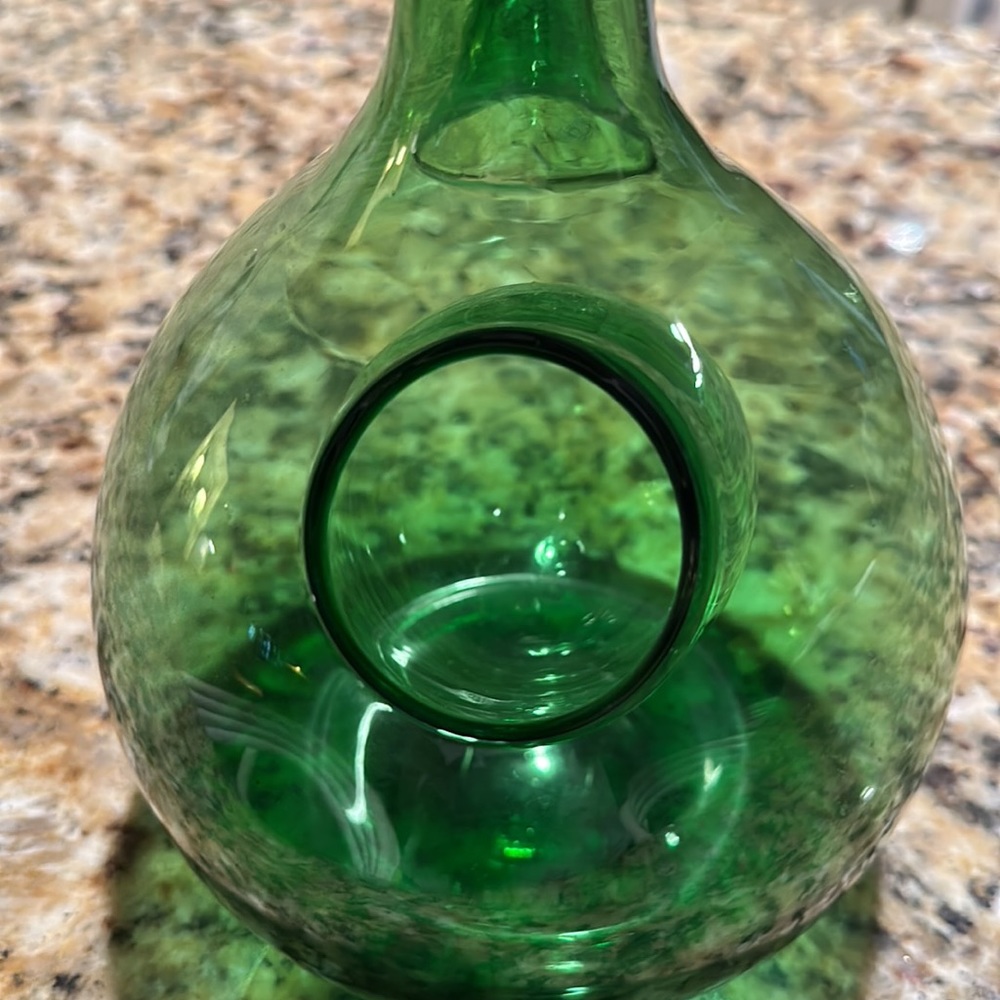 Vintage Hand Blown Italian green glass - Picture 5 of 9